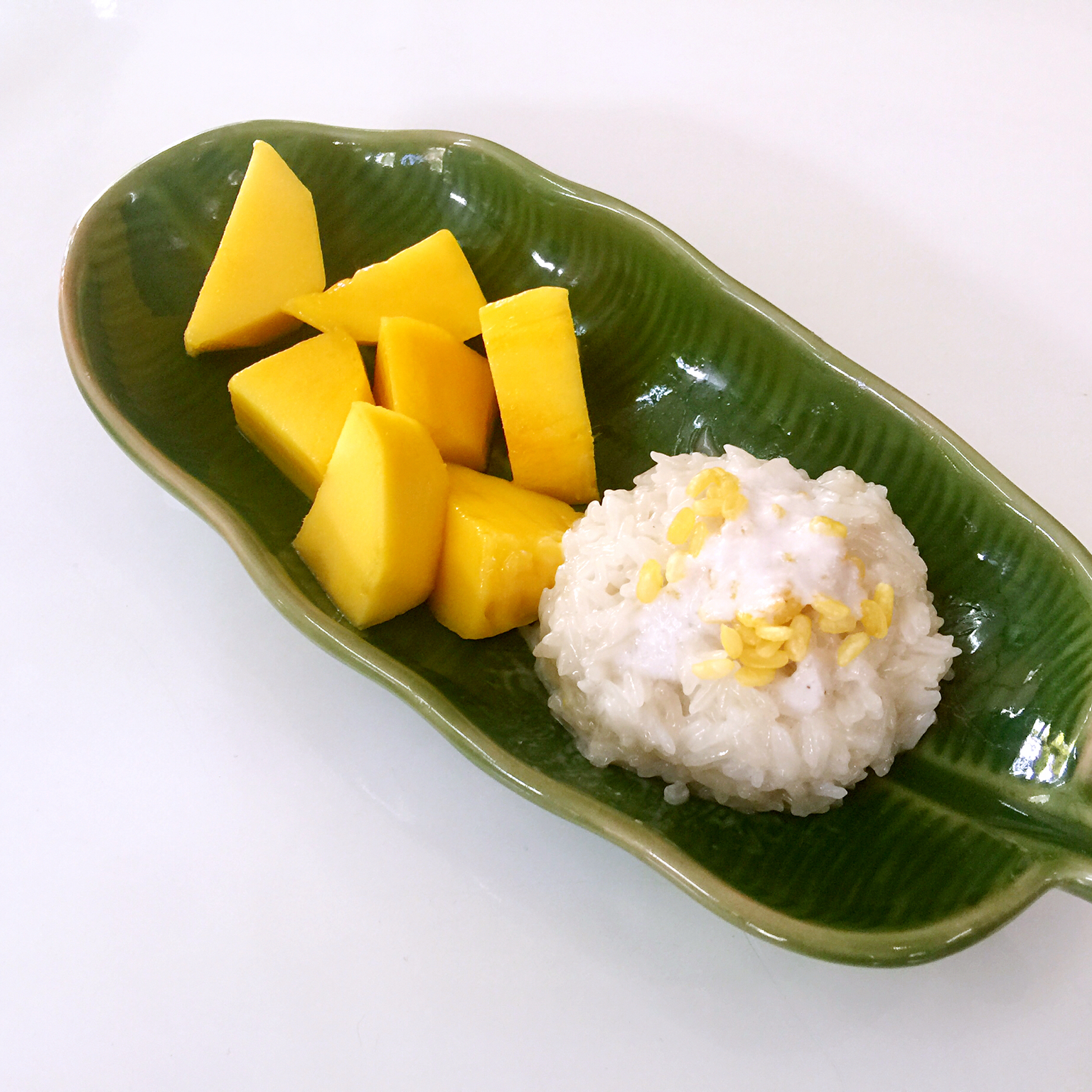 swellingiceberg做的在泰国学厨 | 史上最正宗的泰式芒果糯米饭(没有