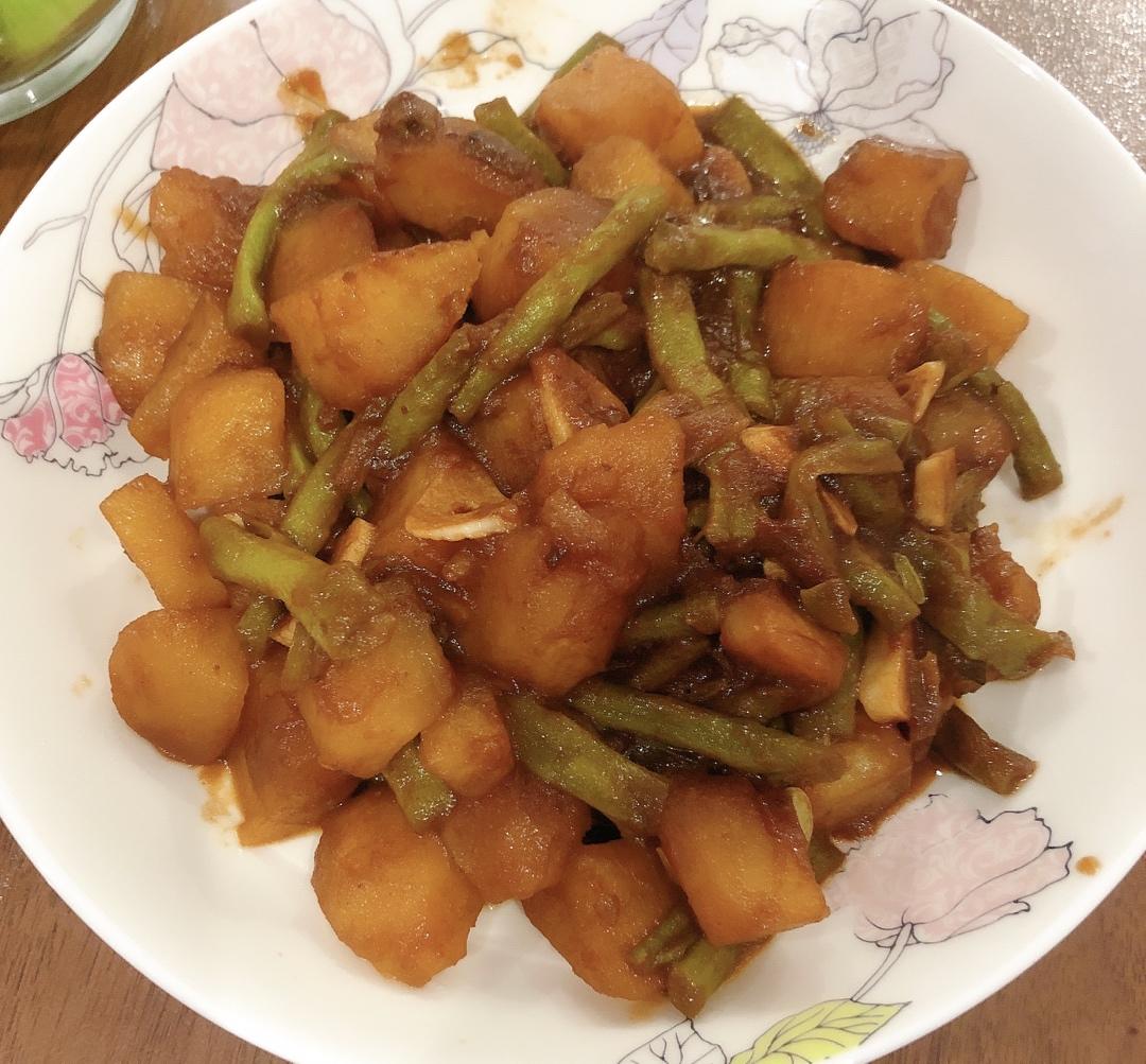 土豆炖豆角