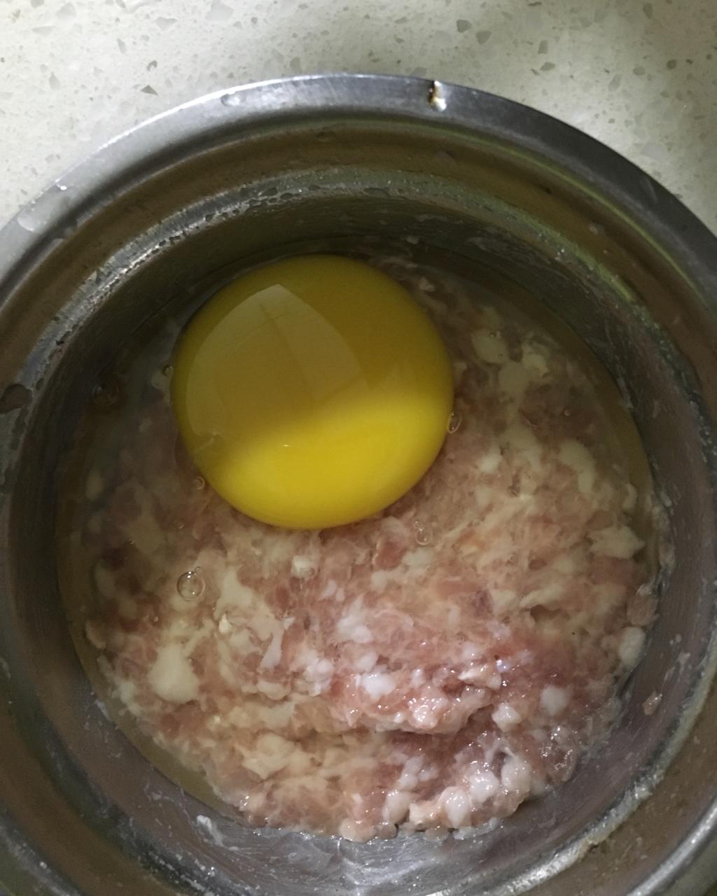 鸡蛋肉饼汤