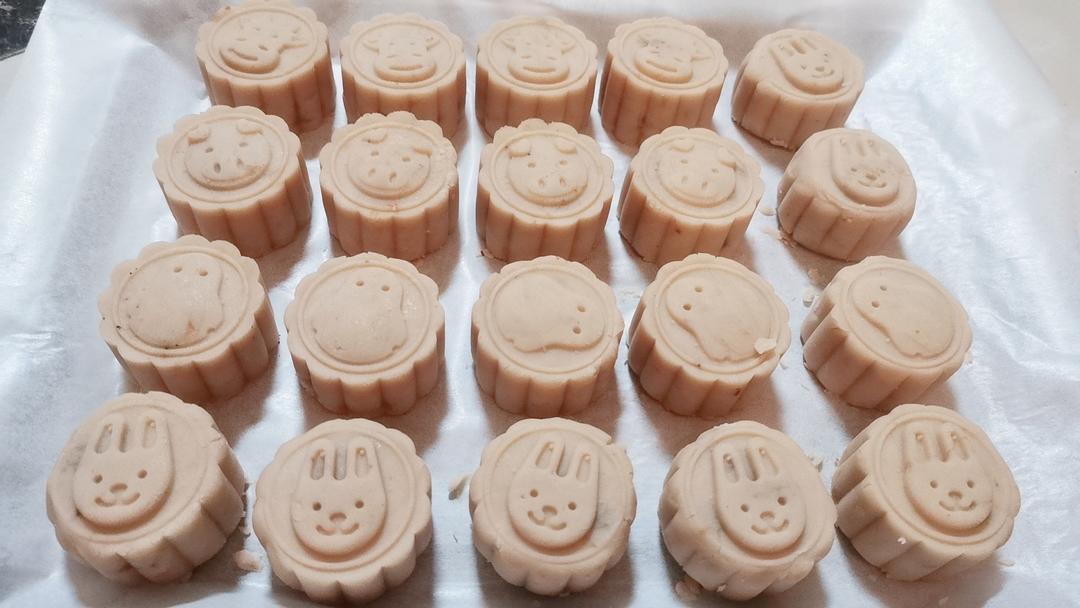 桃山皮莲蓉馅月饼