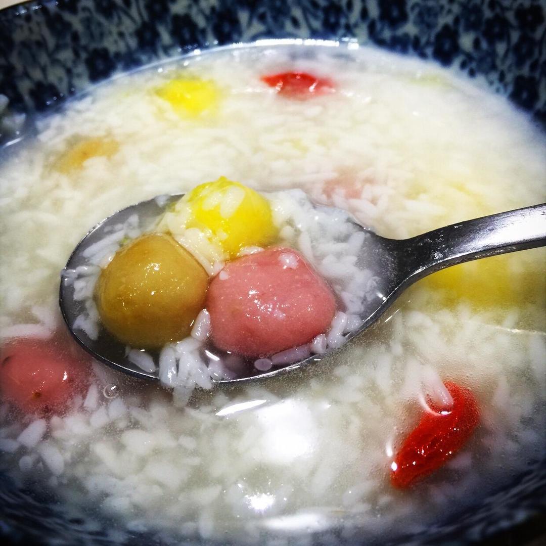 水果醪糟圆子的做法