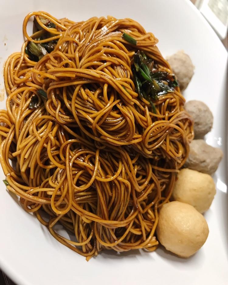 10分钟搞定的一碗葱油拌面
