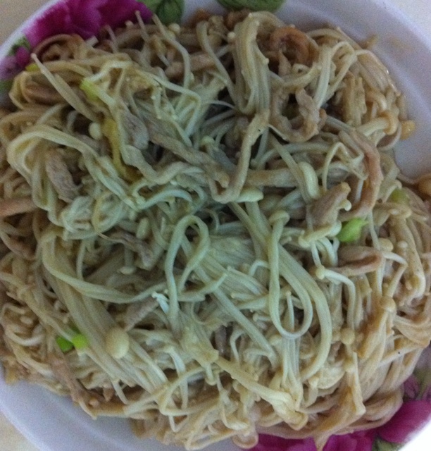 金针菇炒肉丝