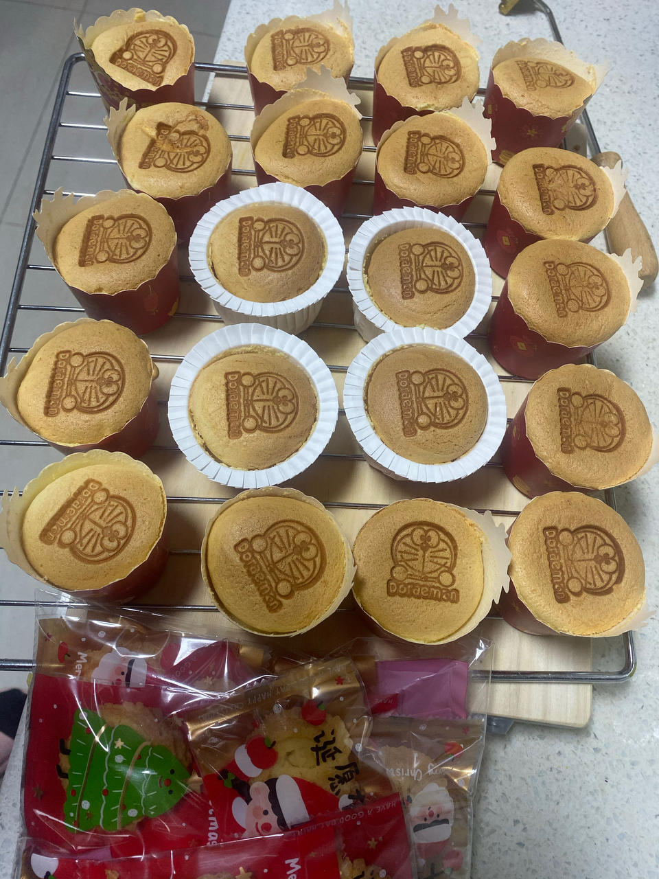 不塌陷不开裂不缩腰杯子蛋糕分享