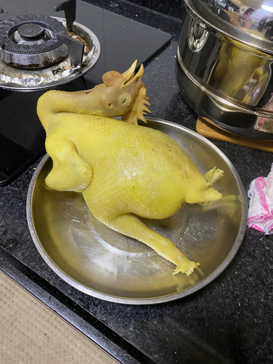 自创黄切鸡（白切鸡）