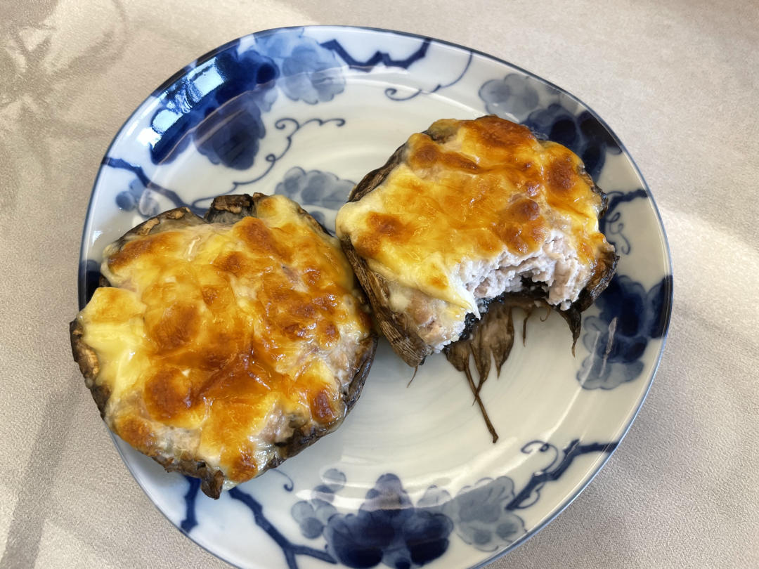 芝士焗酿牛排菇