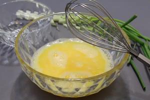 儿时的味道——鸡蛋羹的做法 步骤3