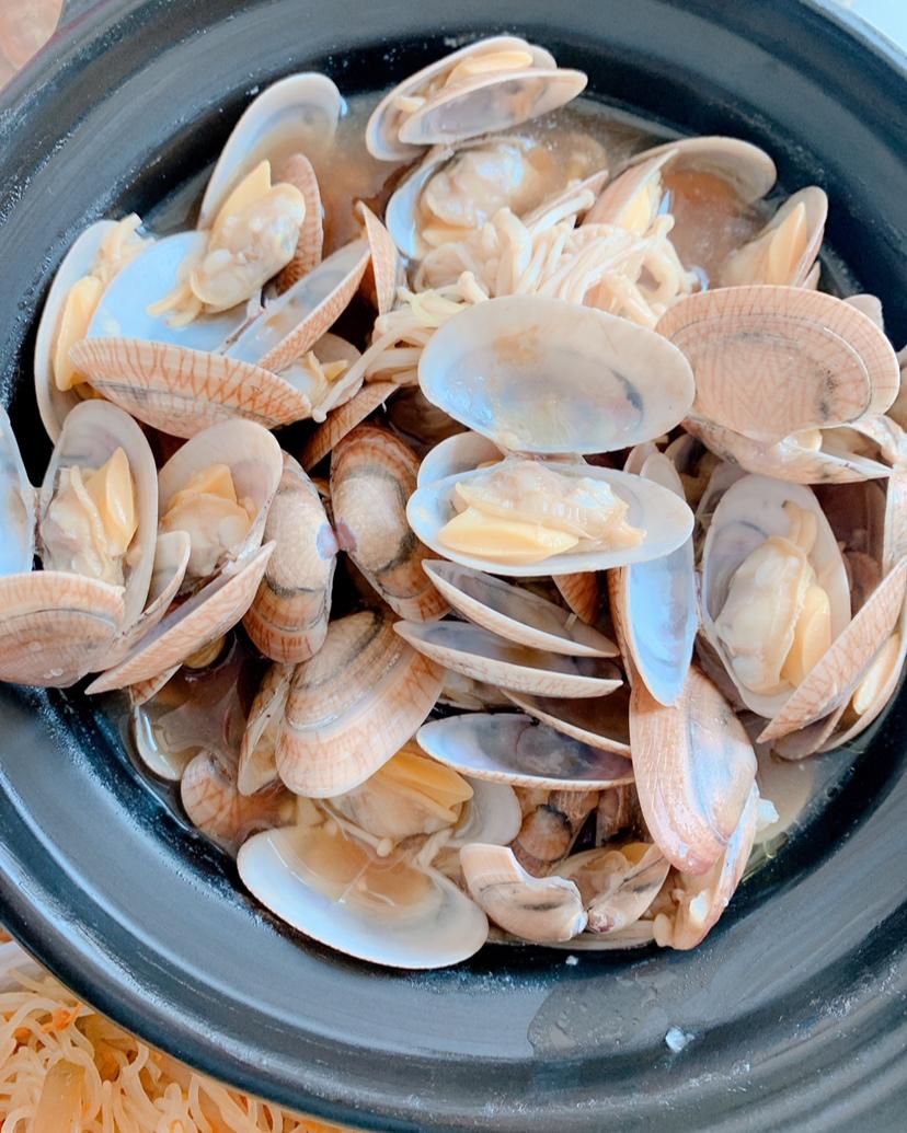 砂锅花甲粉丝煲