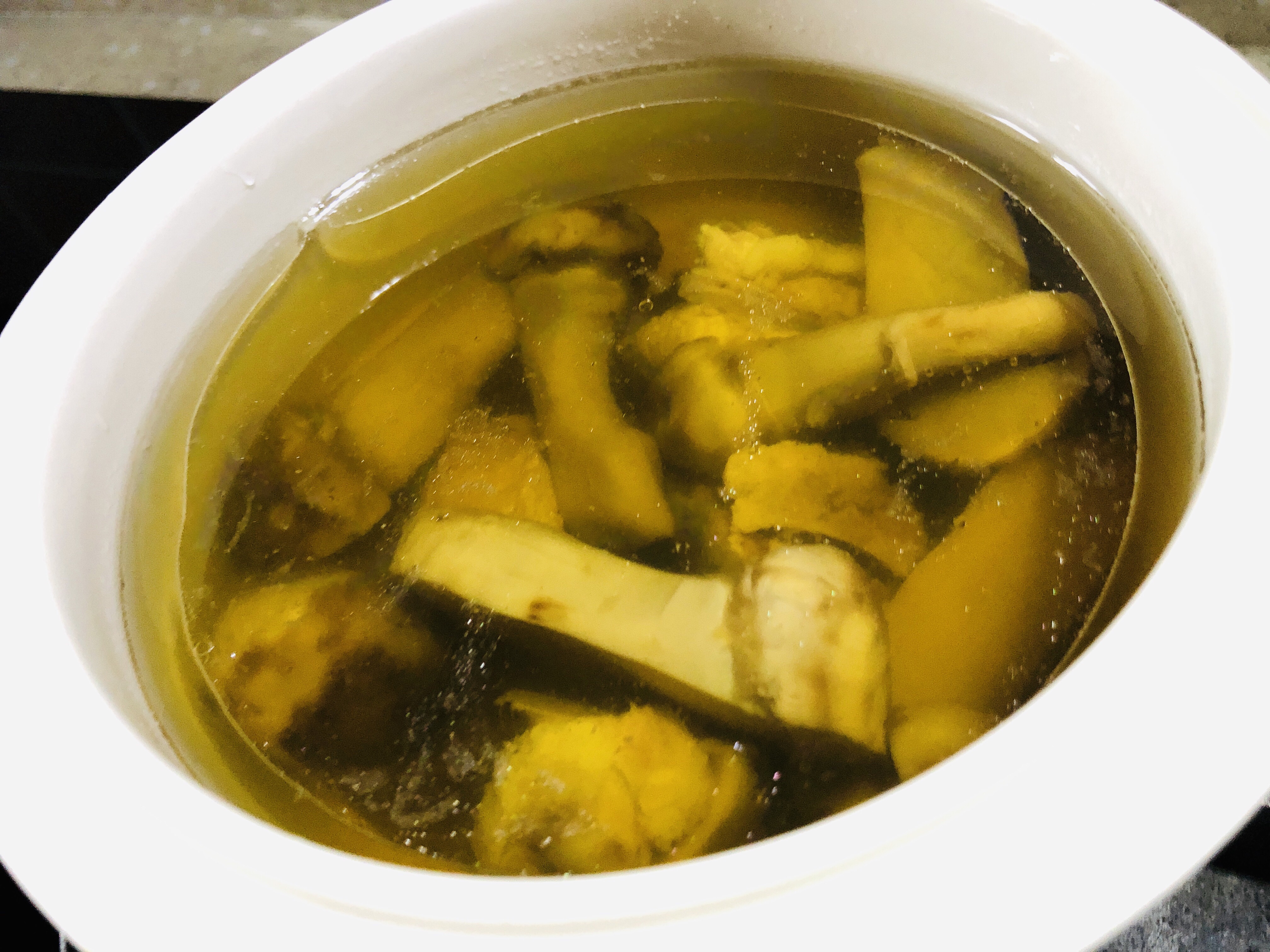 鲜松茸排骨汤的做法 步骤5