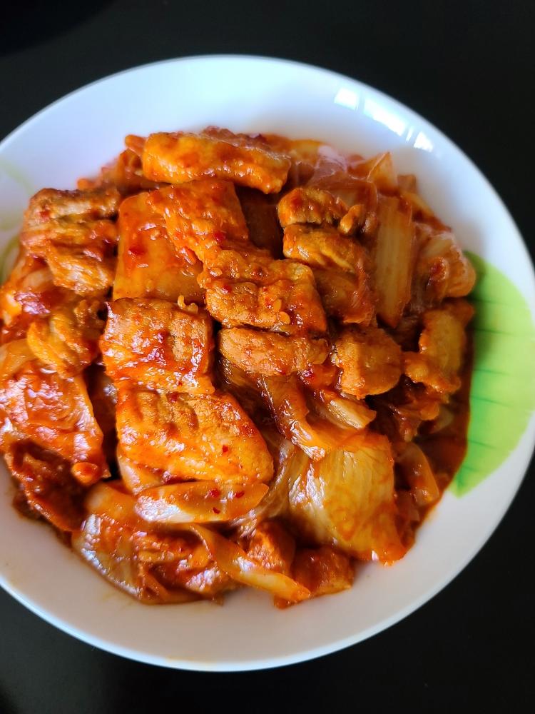 辣白菜炒五花肉的做法