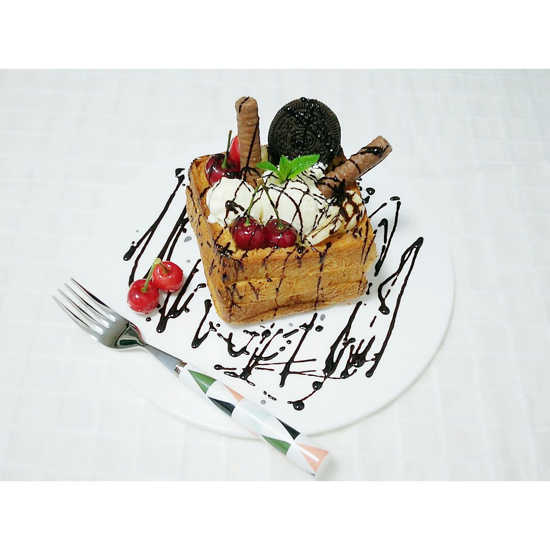 蜂蜜莓果厚多士