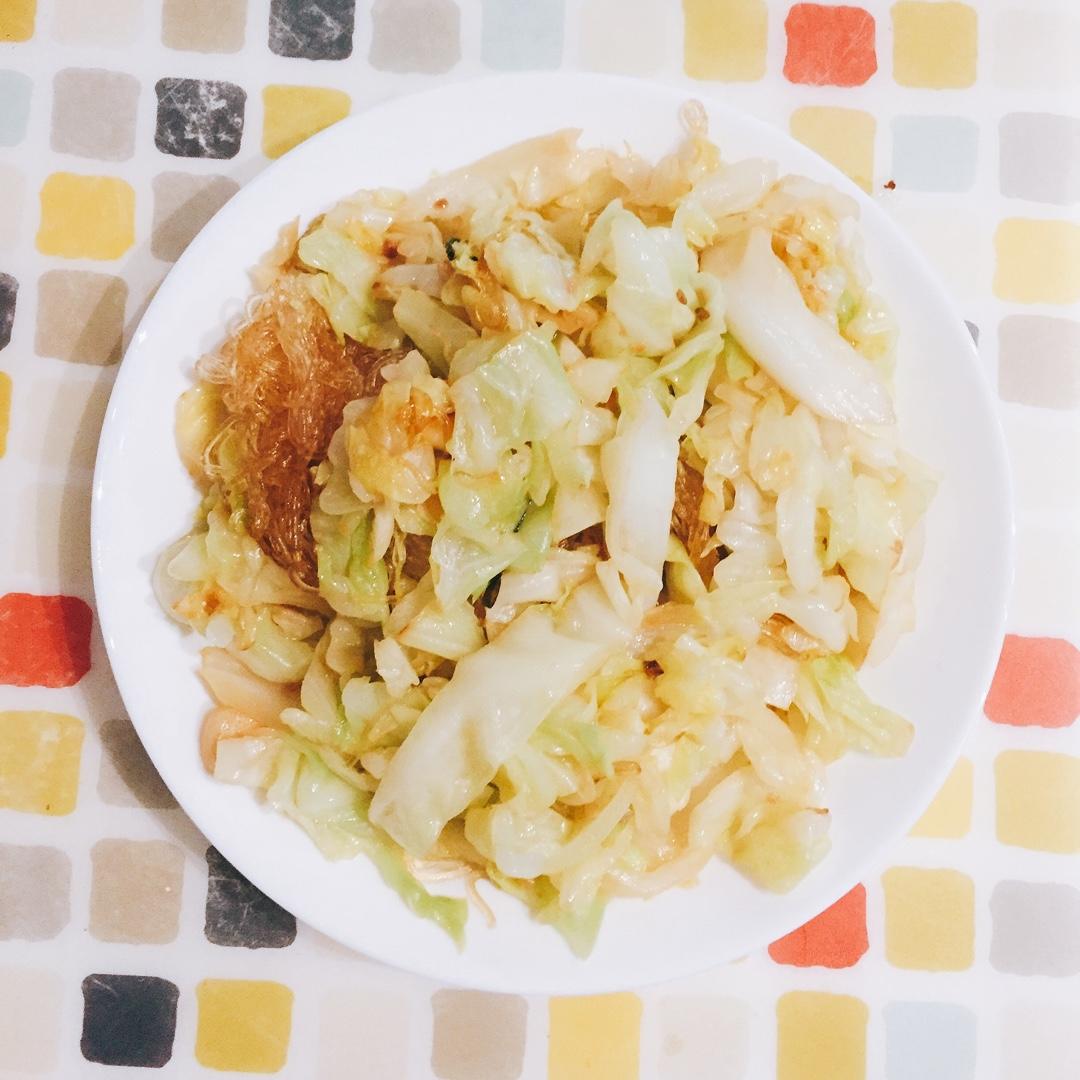 包菜粉丝炒鸡蛋