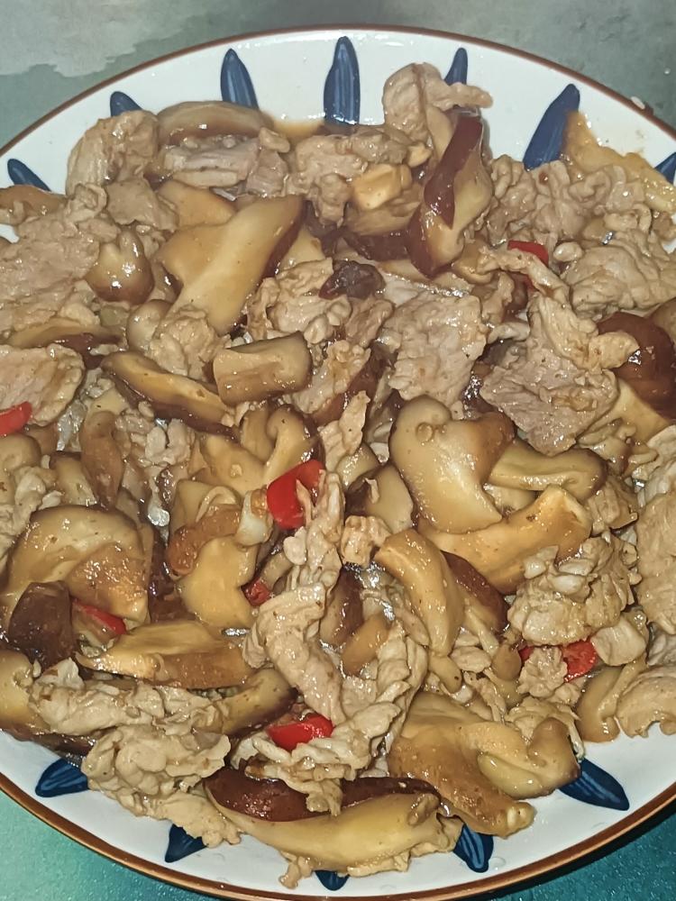 香菇炒肉｜贼香