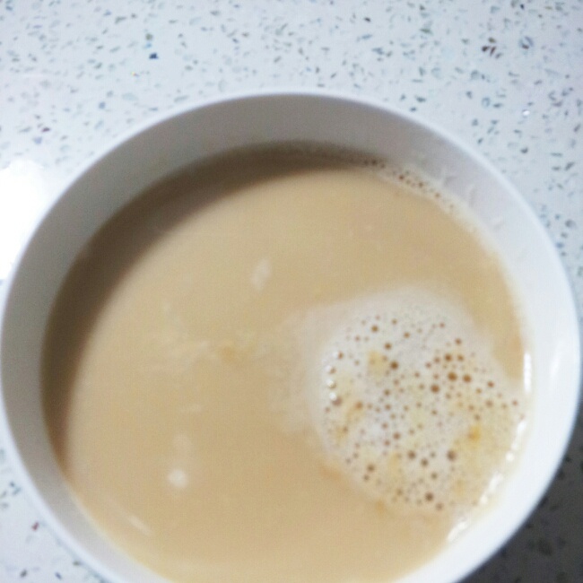 浓浓的锅煮奶茶