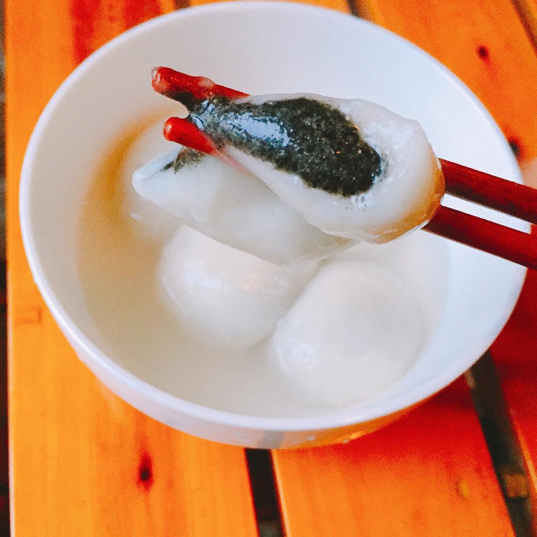 黑芝麻汤圆