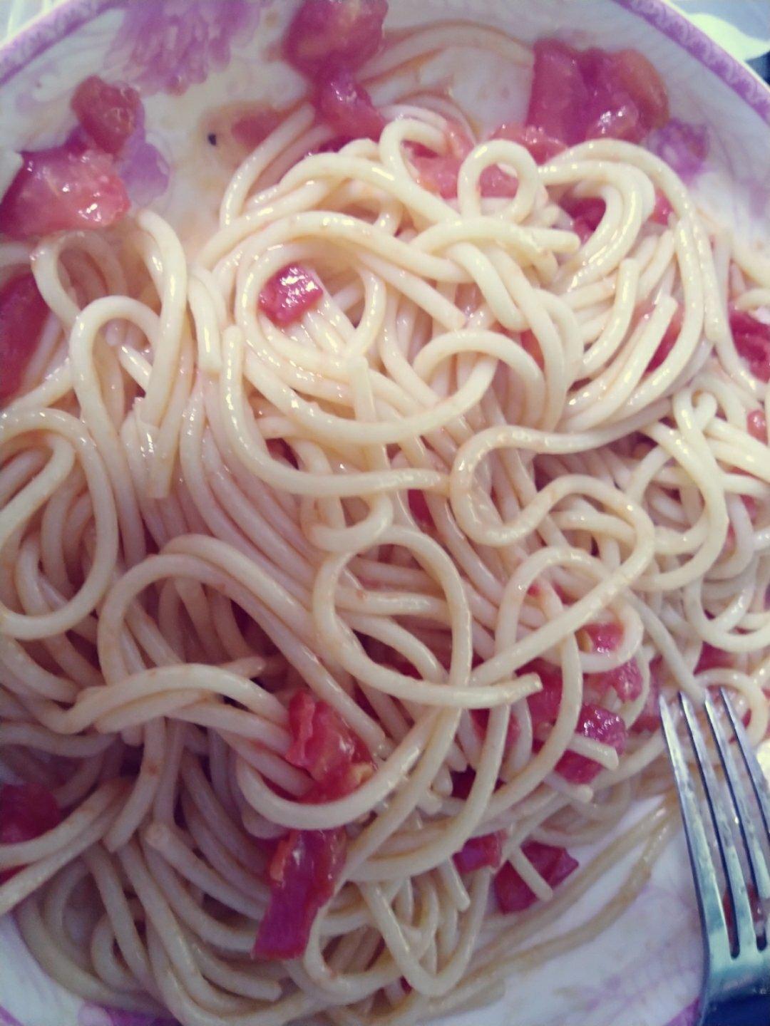 番茄肉酱意大利面