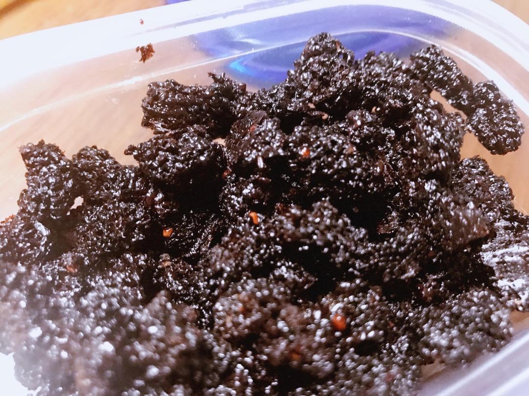 停不下口的桑葚果干