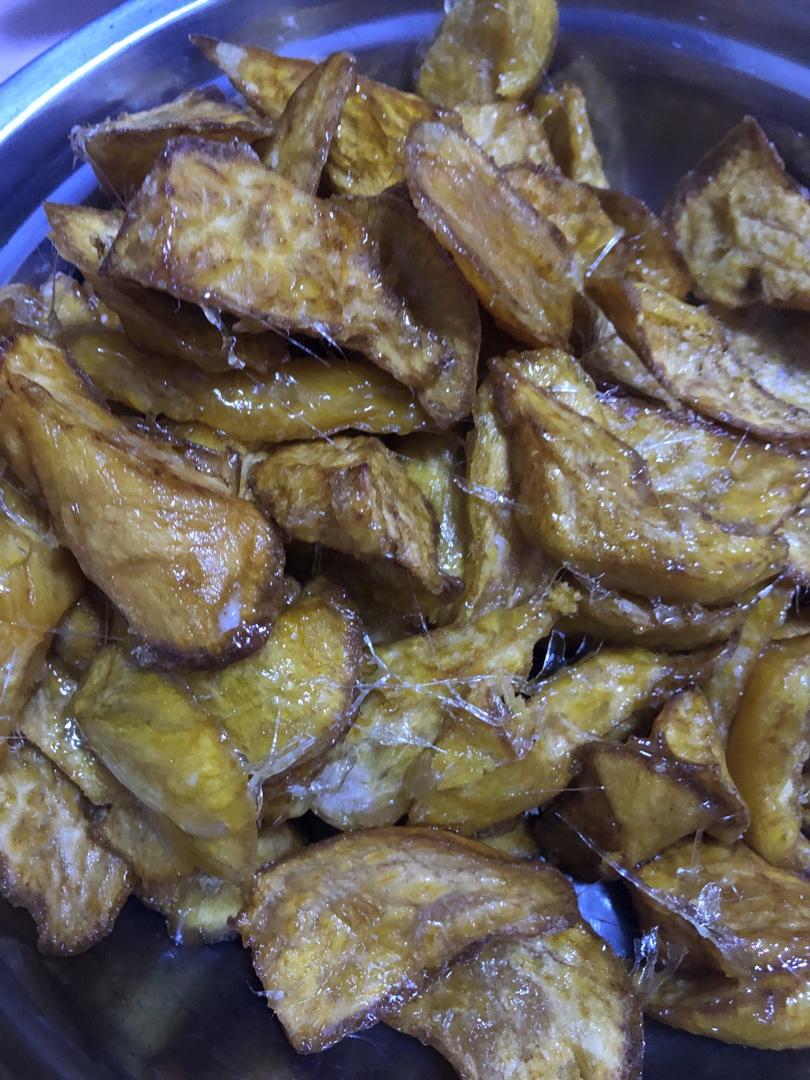 厨师长教你：“拔丝红薯”的家常做法，口感爽脆又清甜，先收藏了