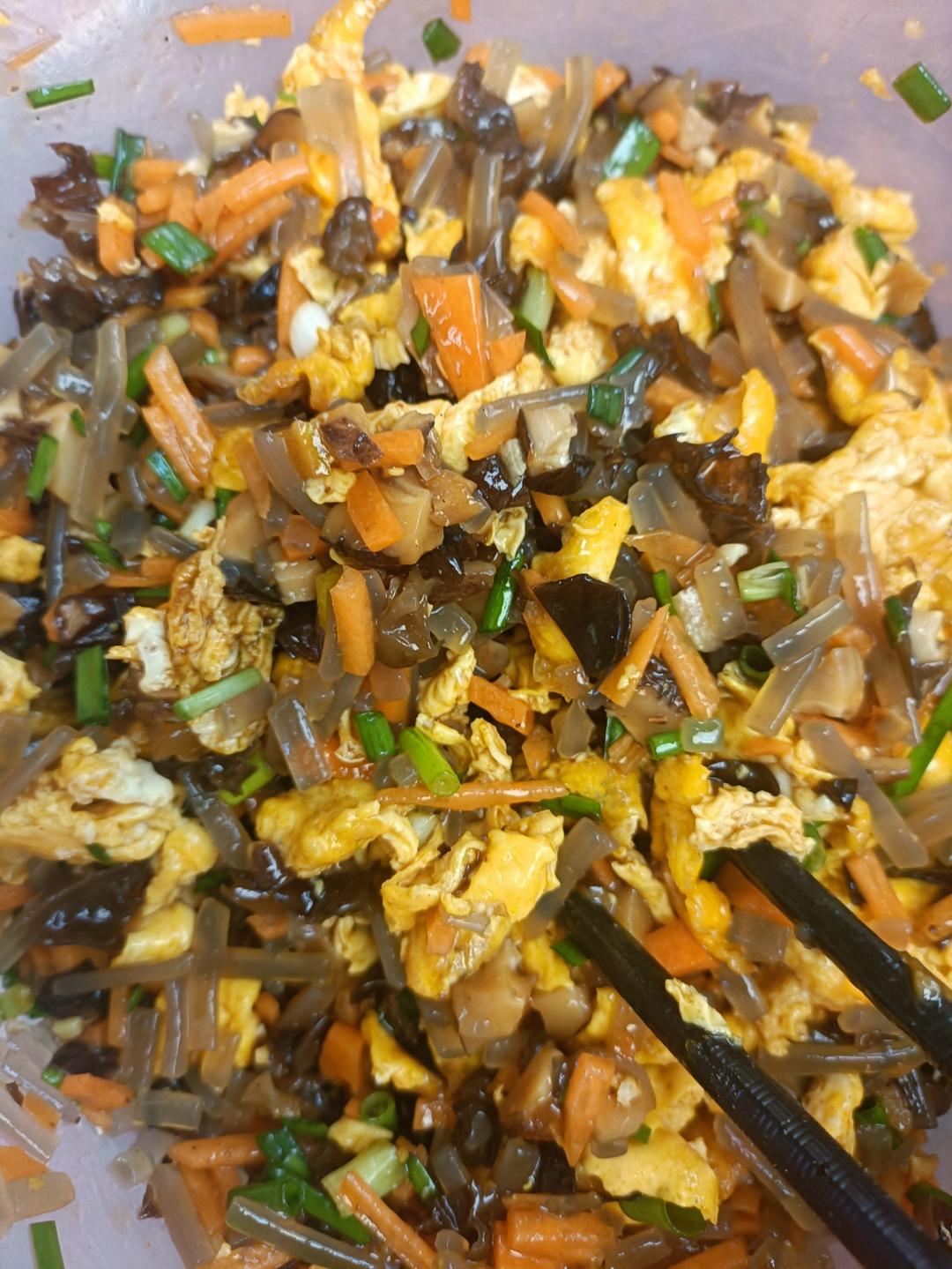 胡萝卜木耳香菇素馅包子