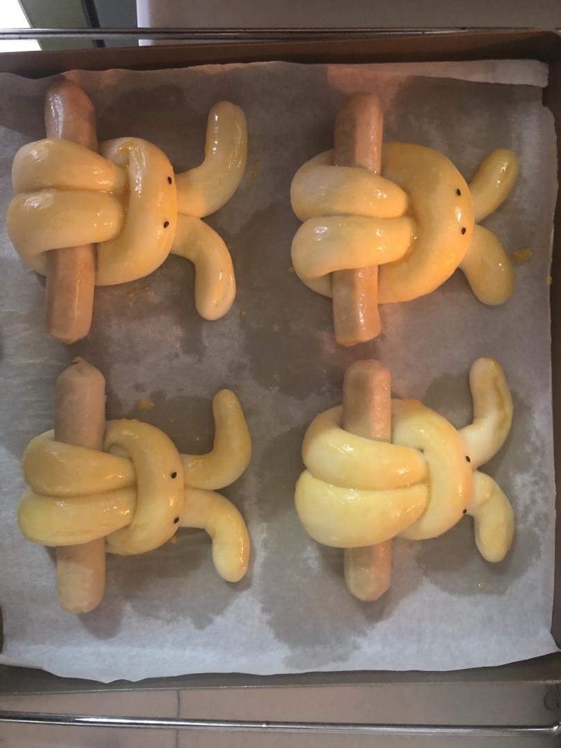 小兔子香肠面包