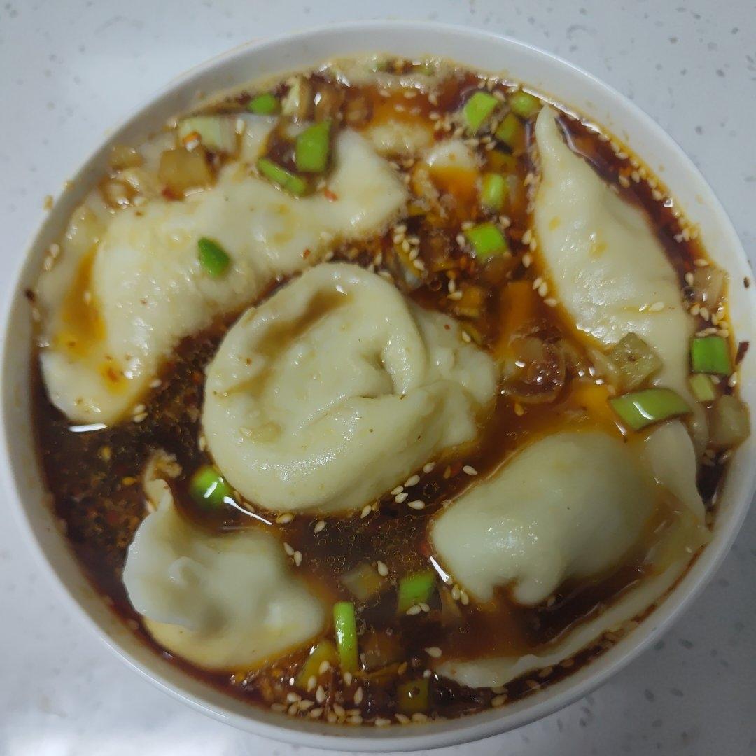 🔥五分钟搞定❗️酸辣开胃一吃就上瘾的酸汤水饺