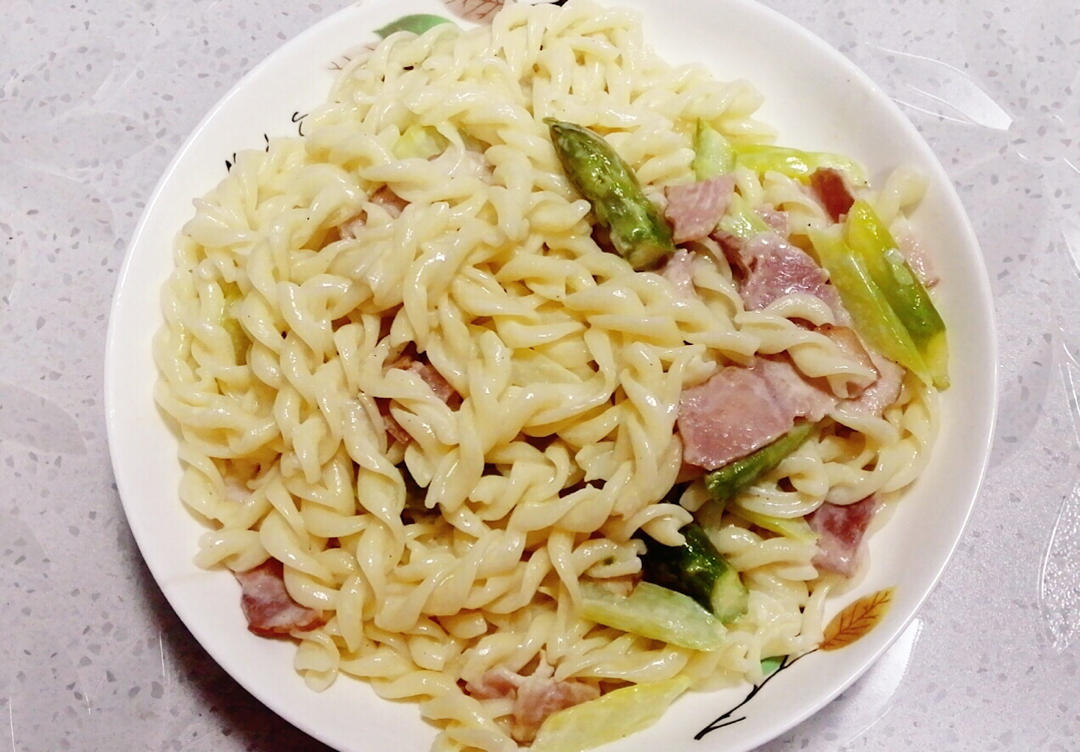 奶油芦笋培根意面🍝