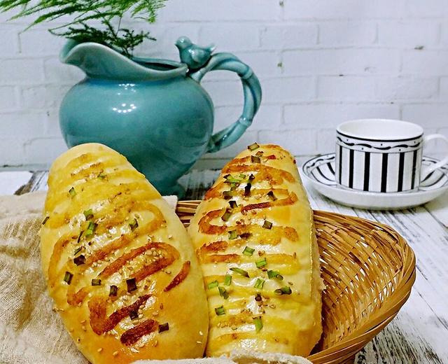 火腿肠早餐面包（一次发酵法）的做法