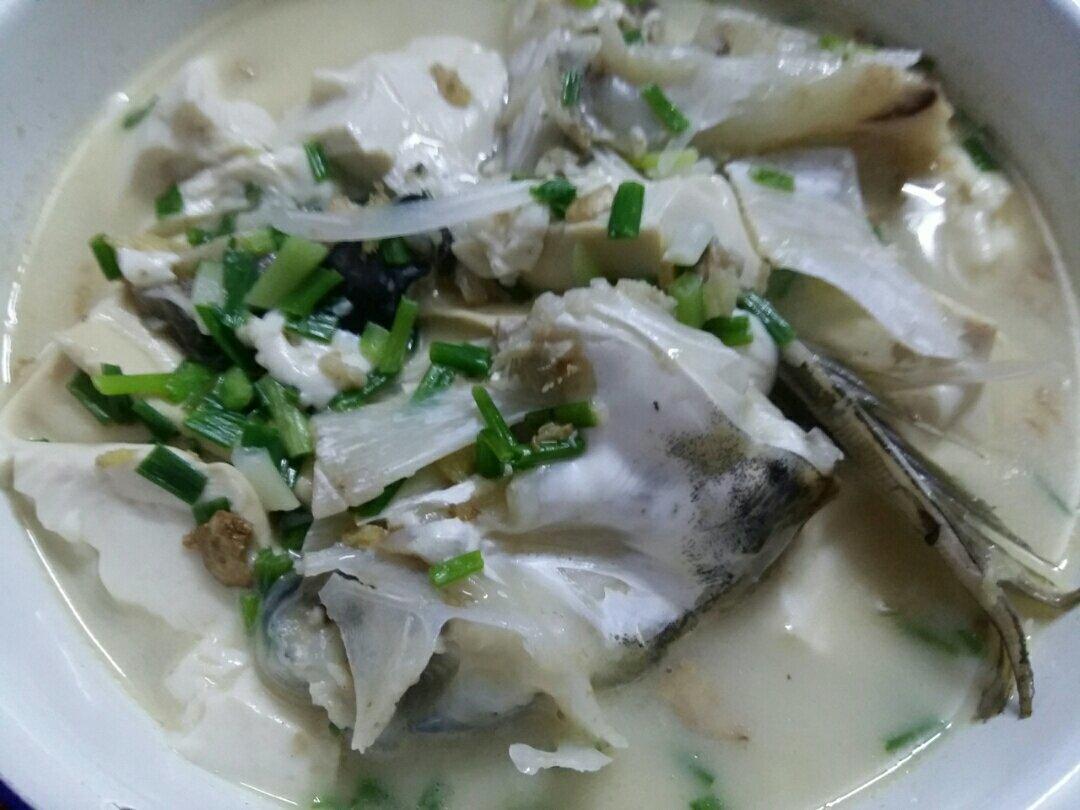 鱼头豆腐汤