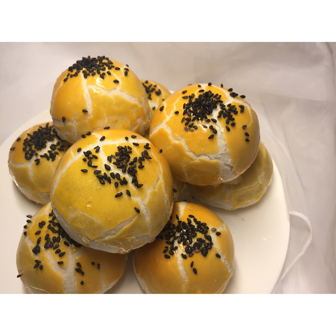 蛋黄酥~紫薯、抹茶、原味~花好月圆，中秋快乐~内附一次做六色蛋黄酥方法~