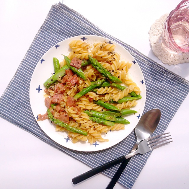 芦笋培根意面