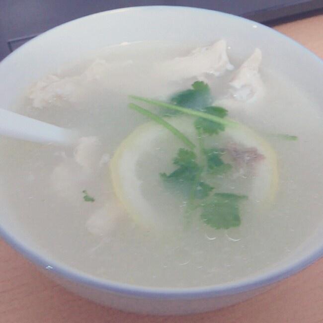 柠檬鸡丝汤