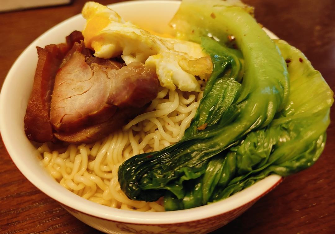 🔥好吃到一滴汤汁都不能放过～酸汤泡面