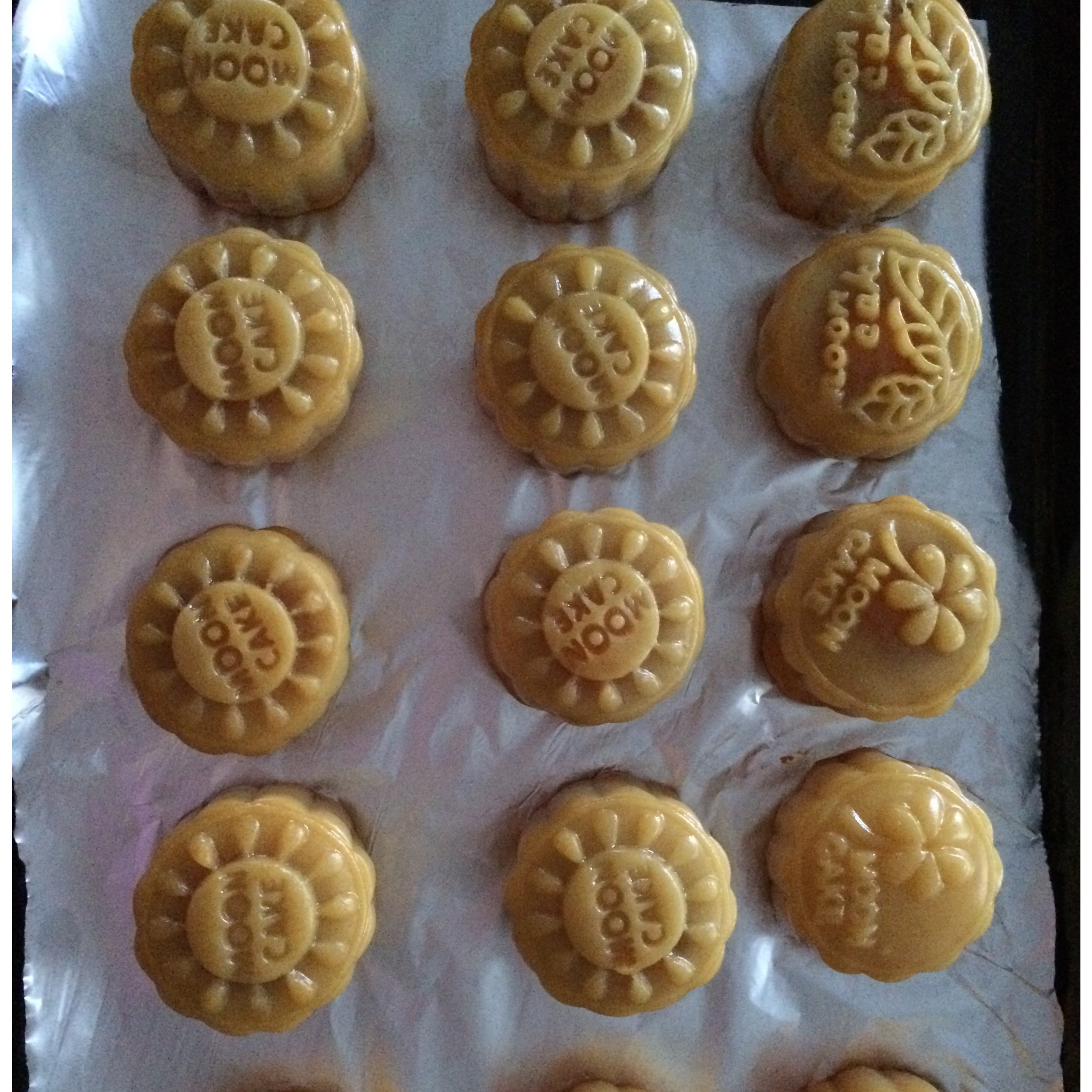 广式月饼——蛋黄莲蓉月饼