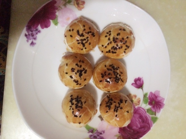 蛋黄酥：抹茶酥：（奶黄味）