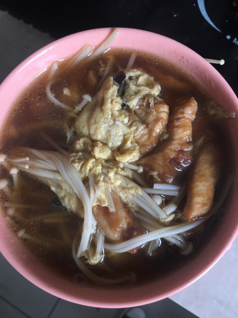 金针菇火腿丝酸辣汤