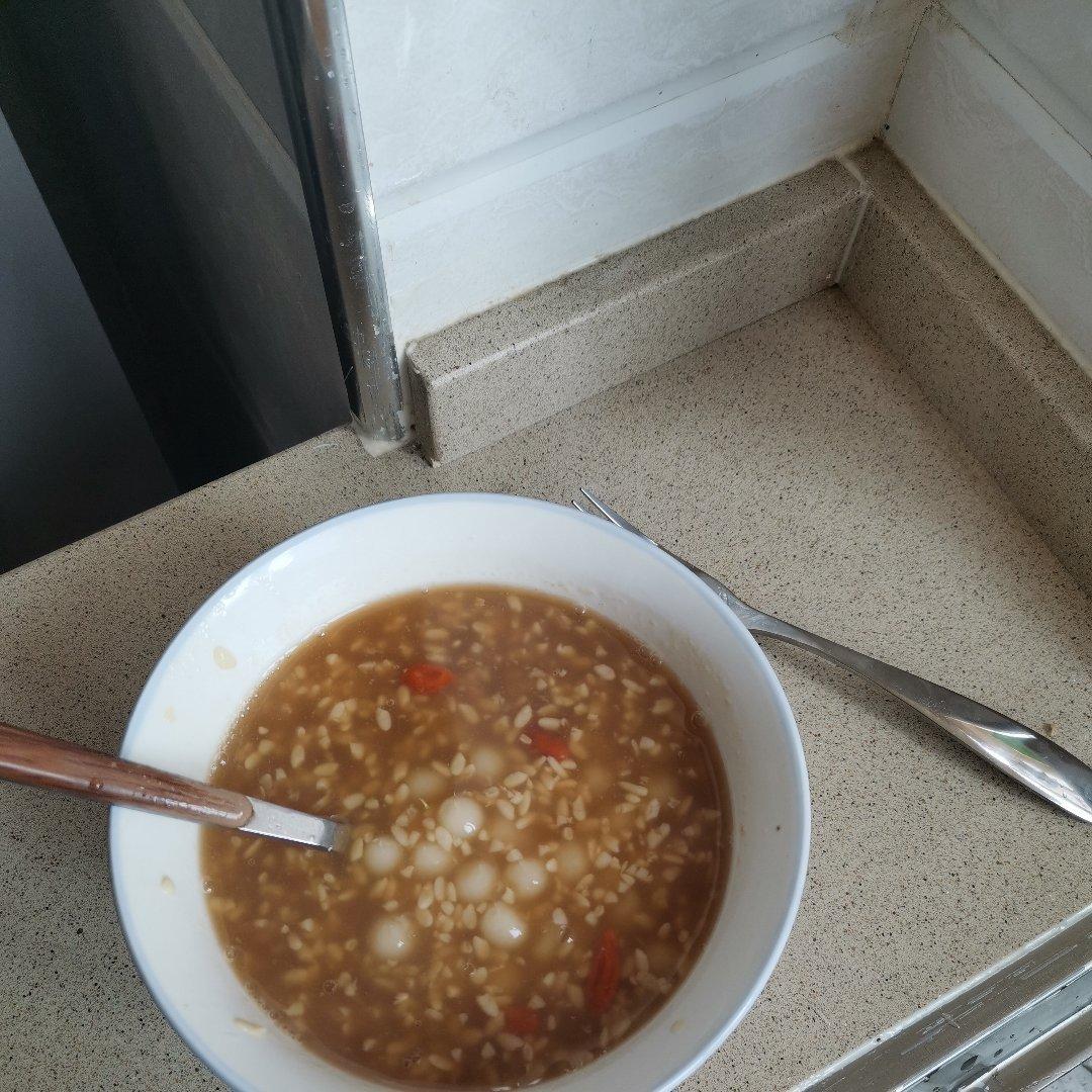 口感细腻的香甜酒酿小圆子