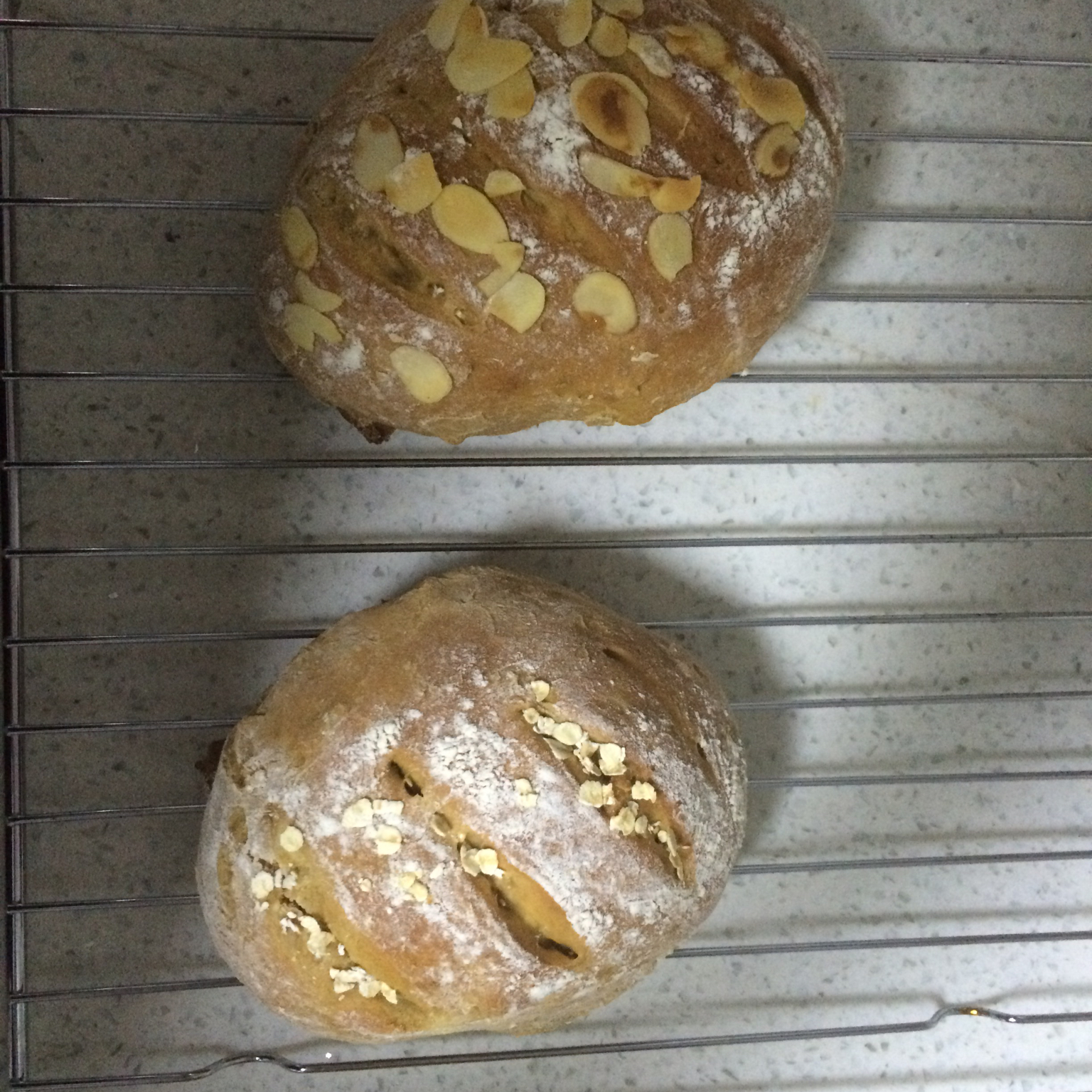 全麦杂粮乳酪面包