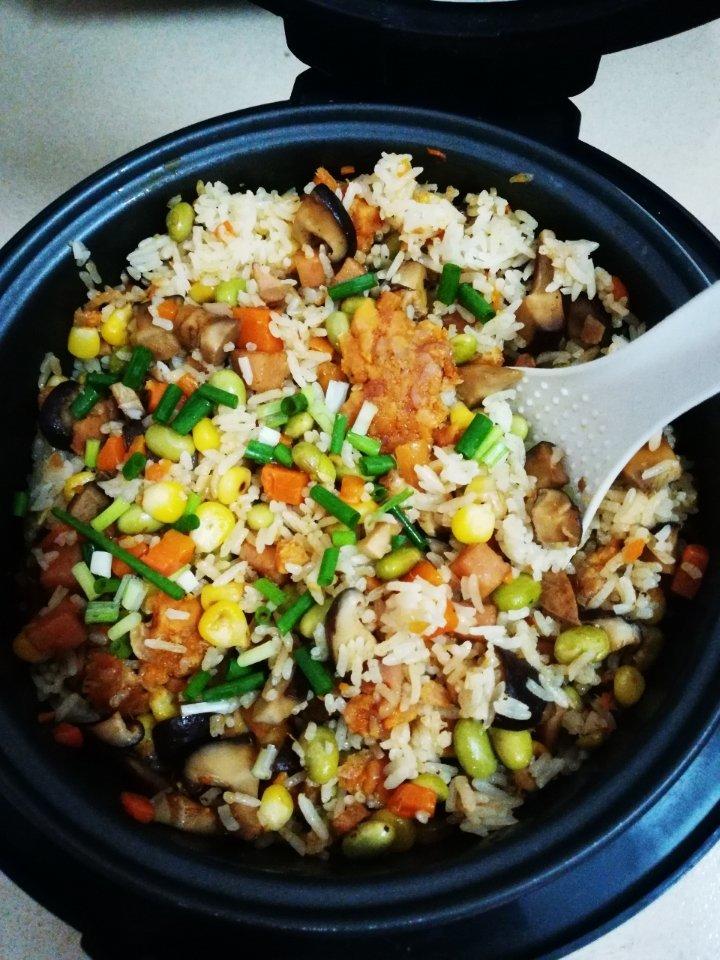 懒人必备～电饭煲腊肠焖饭