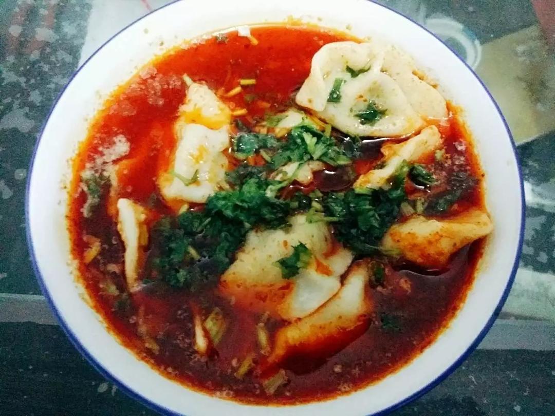 酸汤水饺