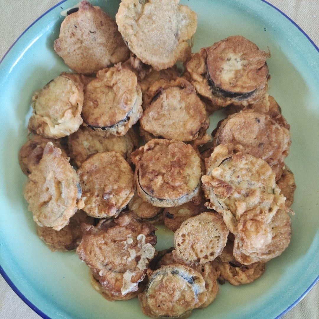油炸茄子片(油炸茄子、金灿灿、外焦里嫩)