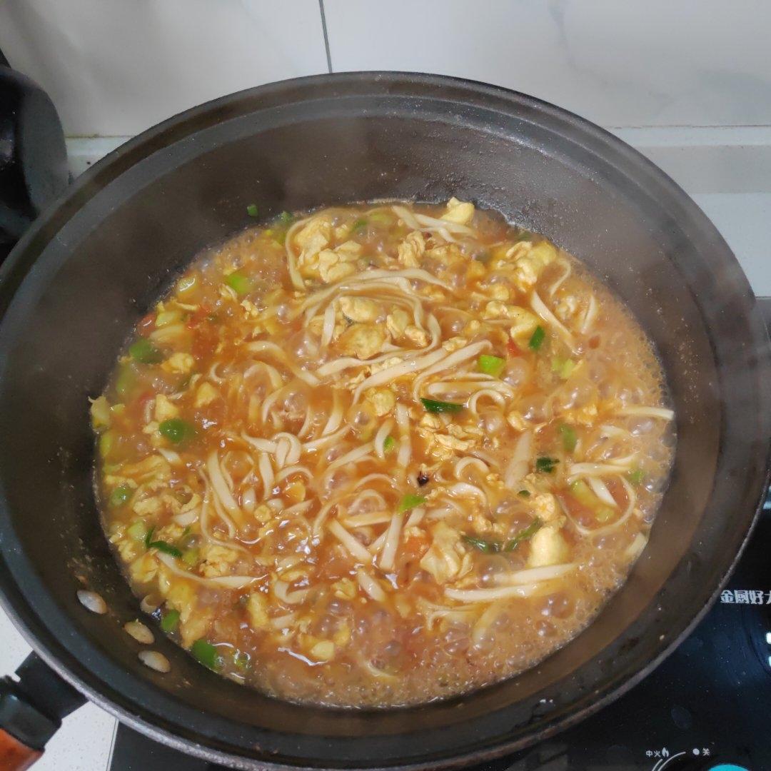番茄蒜苗炝锅面