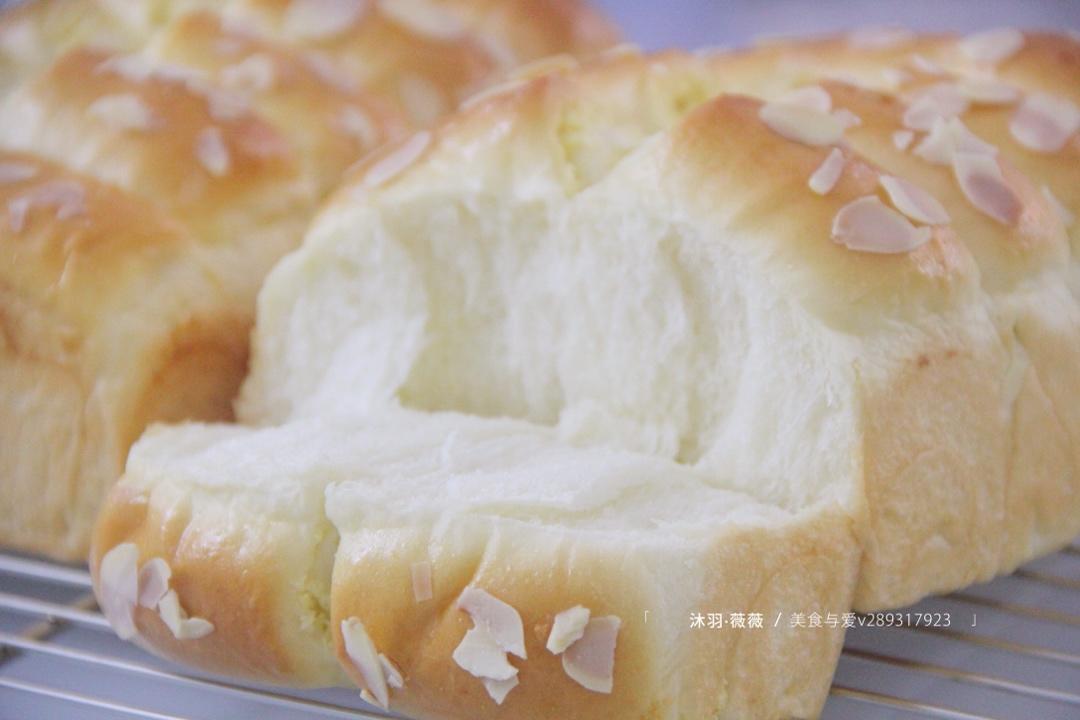 椰蓉小吐司