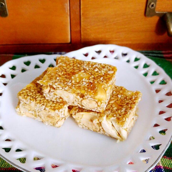 黑芝麻花生糖