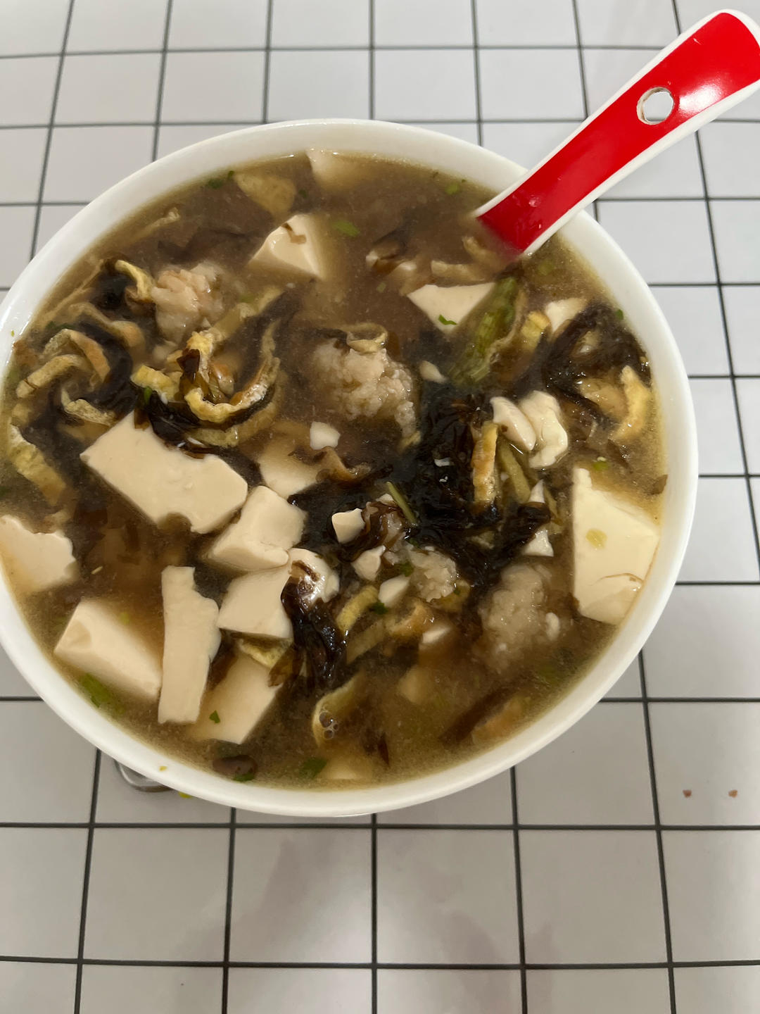 低卡鲜美的紫菜虾滑汤！好喝不胖减脂餐