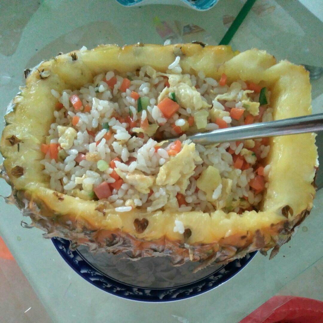 什锦菠萝饭