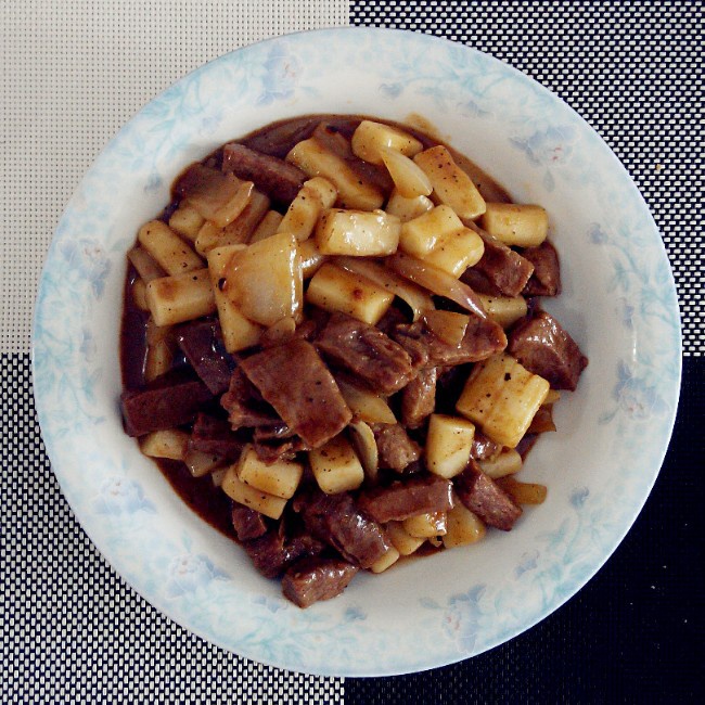 黑椒年糕牛肉粒