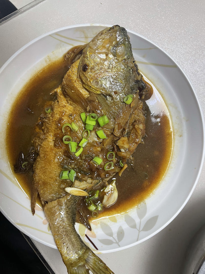 红烧黄鱼—鱼皮不破的小窍门
