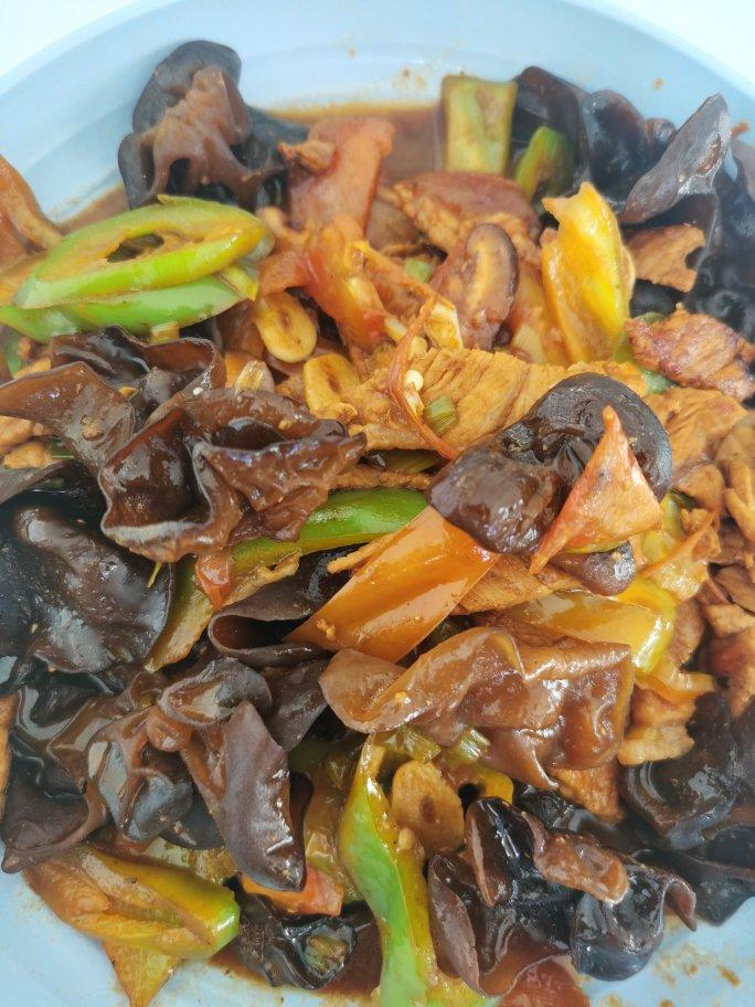 超简单家常木耳炒肉
