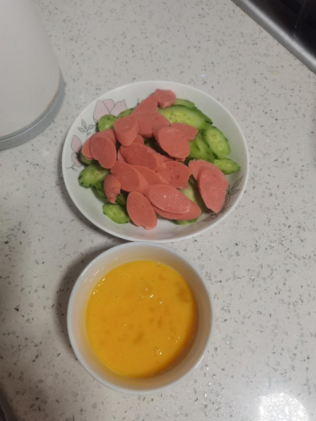 黄瓜火腿炒蛋