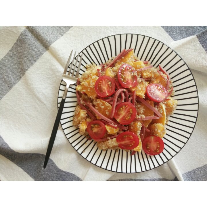 鲜橙火腿藜麦沙拉